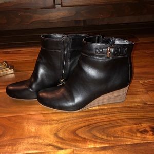 Dr. Scholl’s Daina wedge bootie